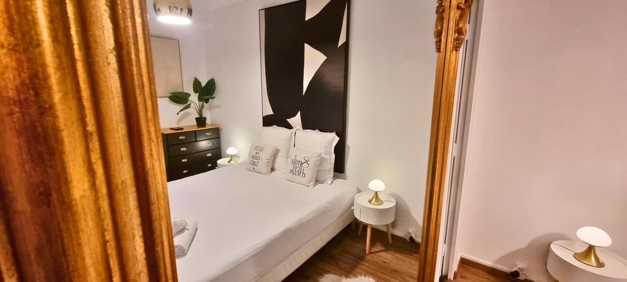 Appartement Au Palais des Pyrénées! Hyper centre -Clim-Balcon-Parking Gratuit à Pau Extérieur photo